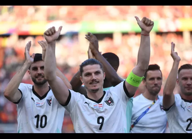 Which countries are eliminated from Euro 2024 and which ones advanced to the round of 16?