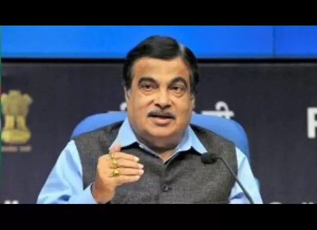 Gadkari suggests not imposing toll on poorly maintained highways by highway agencies.