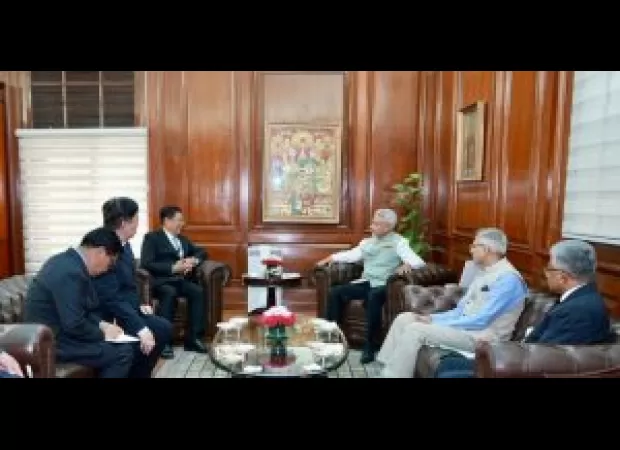 India's EAM Jaishankar meets with Myanmar's counterpart, raises worries about how violence is affecting the Indian border.