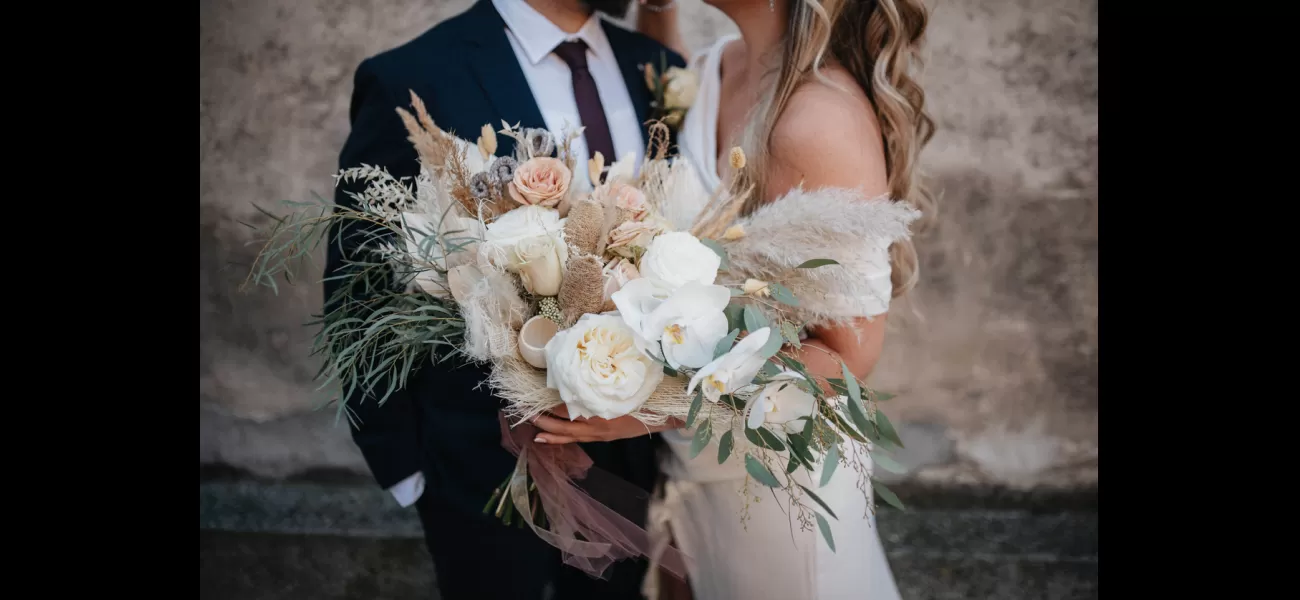 Fraudulent Melbourne wedding officiant punished for conducting five 'marriages'.