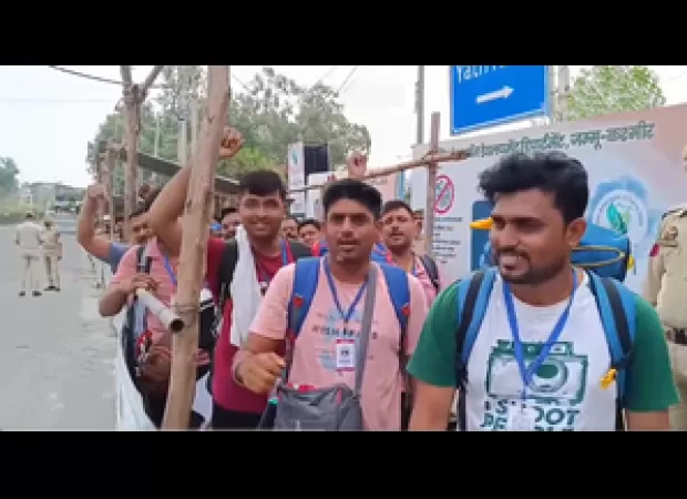 The first group of Amarnath Yatra pilgrims will arrive in Kashmir on Friday.