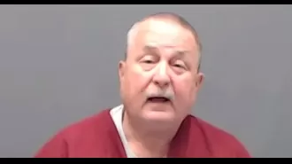 A prisoner on death row eats pizza before being put to death for murdering his stepdaughter.