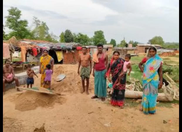 Suktel evictees lack light in their homes.