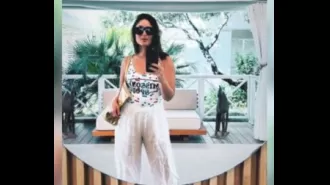 Bollywood actress Kareena Kapoor Khan posts a picture of herself in an all-white outfit, calling it her 