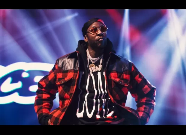 2 Chainz collaborates with Atlanta's State Farm Arena to install a Smoothie King kiosk for fans to enjoy.