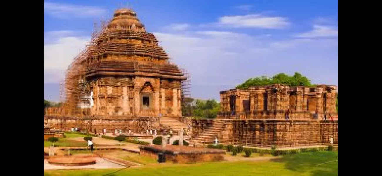 A list of the top five must-see tourist destinations in the state of Odisha.