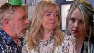 A fan favorite from Coronation Street faces a critical situation as they are taken to the hospital, according to new spoiler videos.