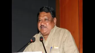 Oram suggests Odisha govt prioritize training tribal students.