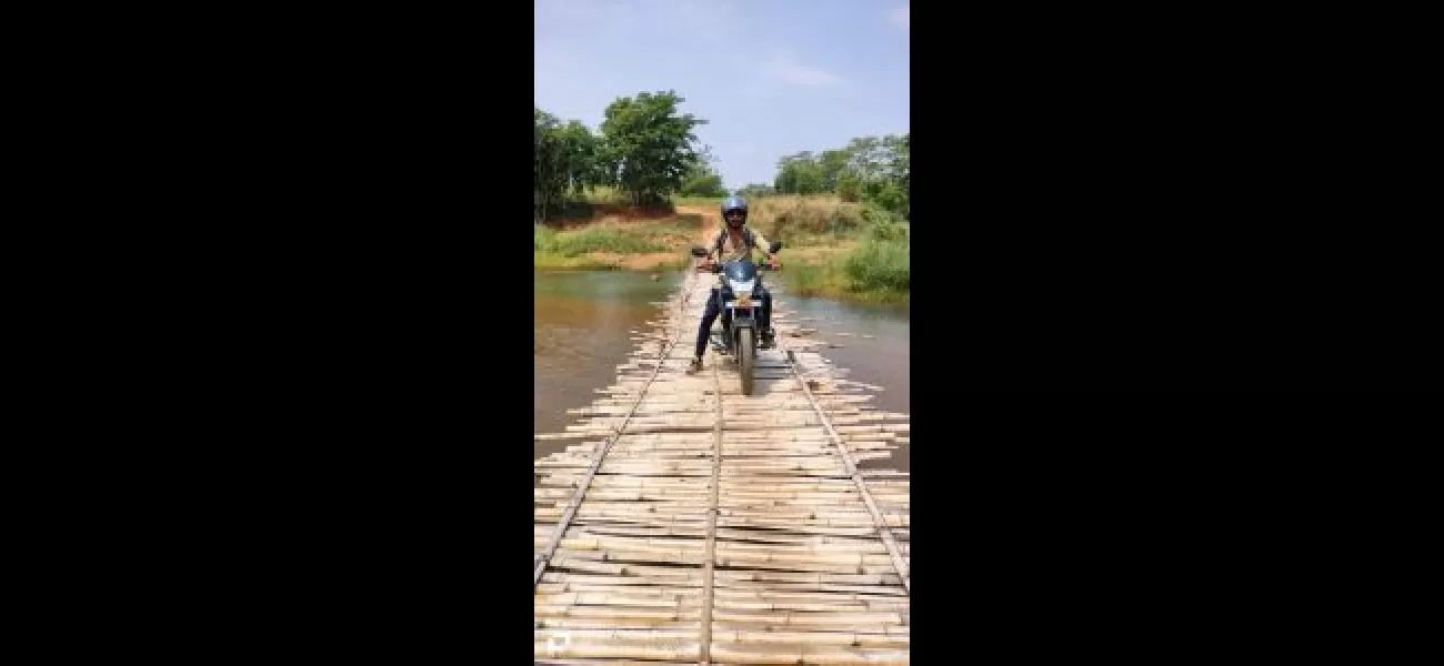 A wooden bridge on Baitarani brings together people from two different districts.