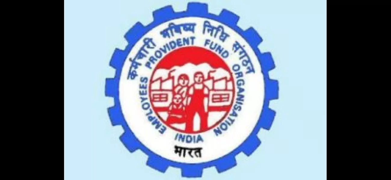 The MoSPI report shows a 4% decrease in new members joining EPFO, with 1.09 crore added in 2023-24.