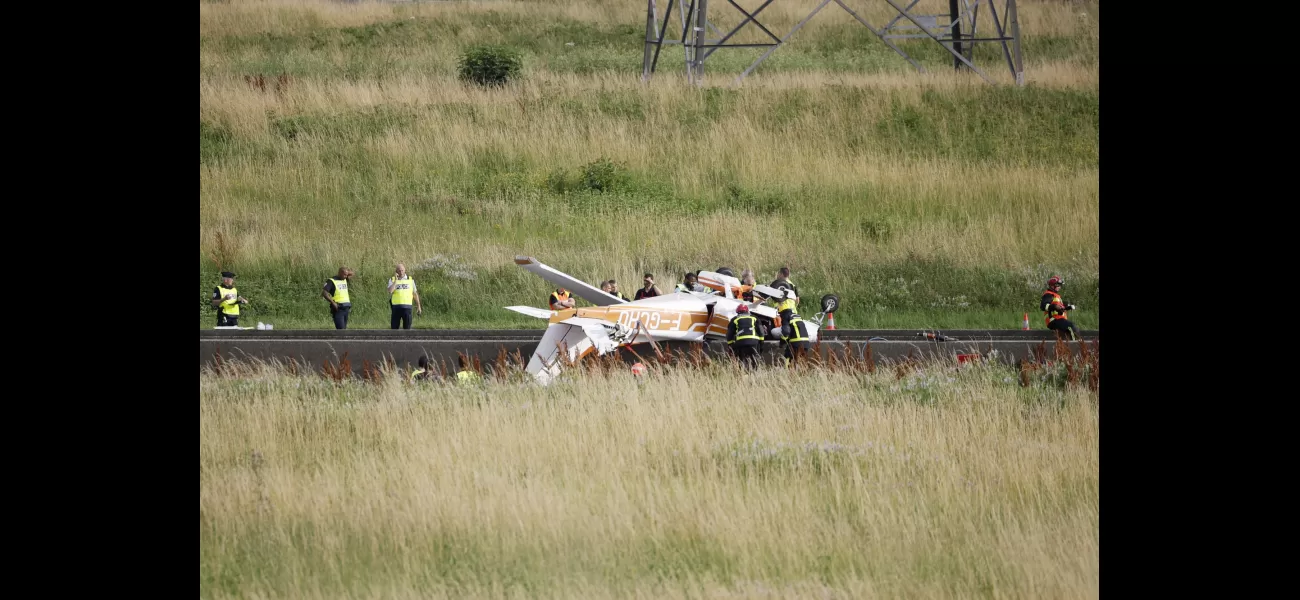 A plane crashed into a Paris motorway, claiming the lives of three individuals.