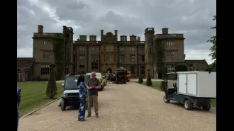A high-end hotel closed due to a chemical leak that resulted in massive clouds of smoke.