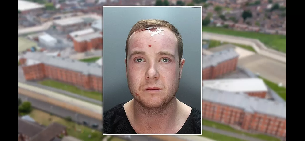 A prison officer who was attacked by the Plenty of Fish killer has been awarded £600,000.