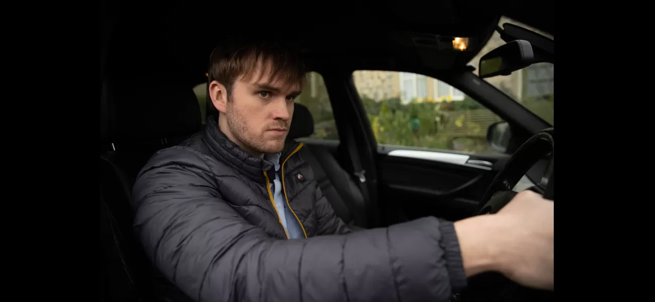 Two actors leaving popular soap in dramatic finale as Tom King storyline concludes.