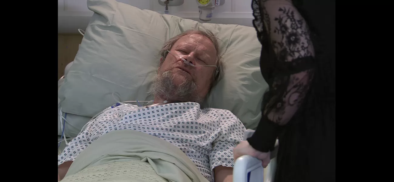 Roy from Coronation Street is rushed to the hospital and receives a surprise visitor, leaving him in a life-threatening situation.