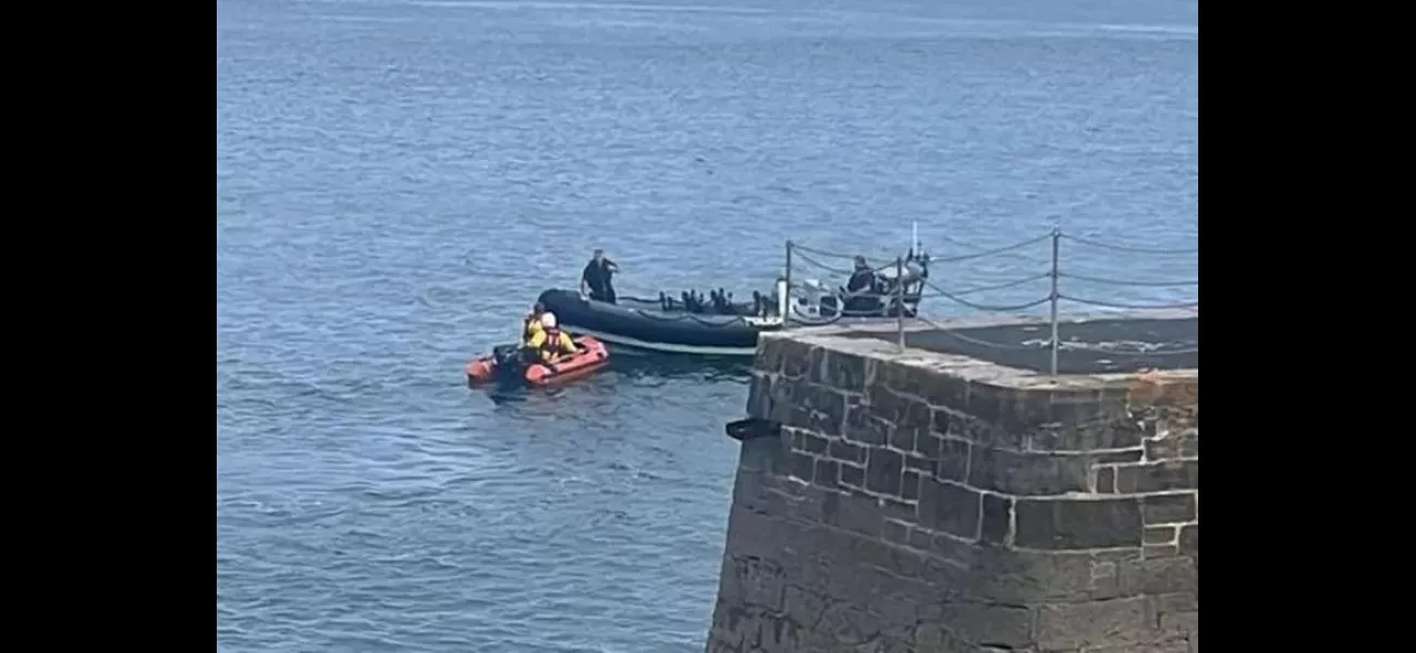 Search for two swimmers in danger has been called off.