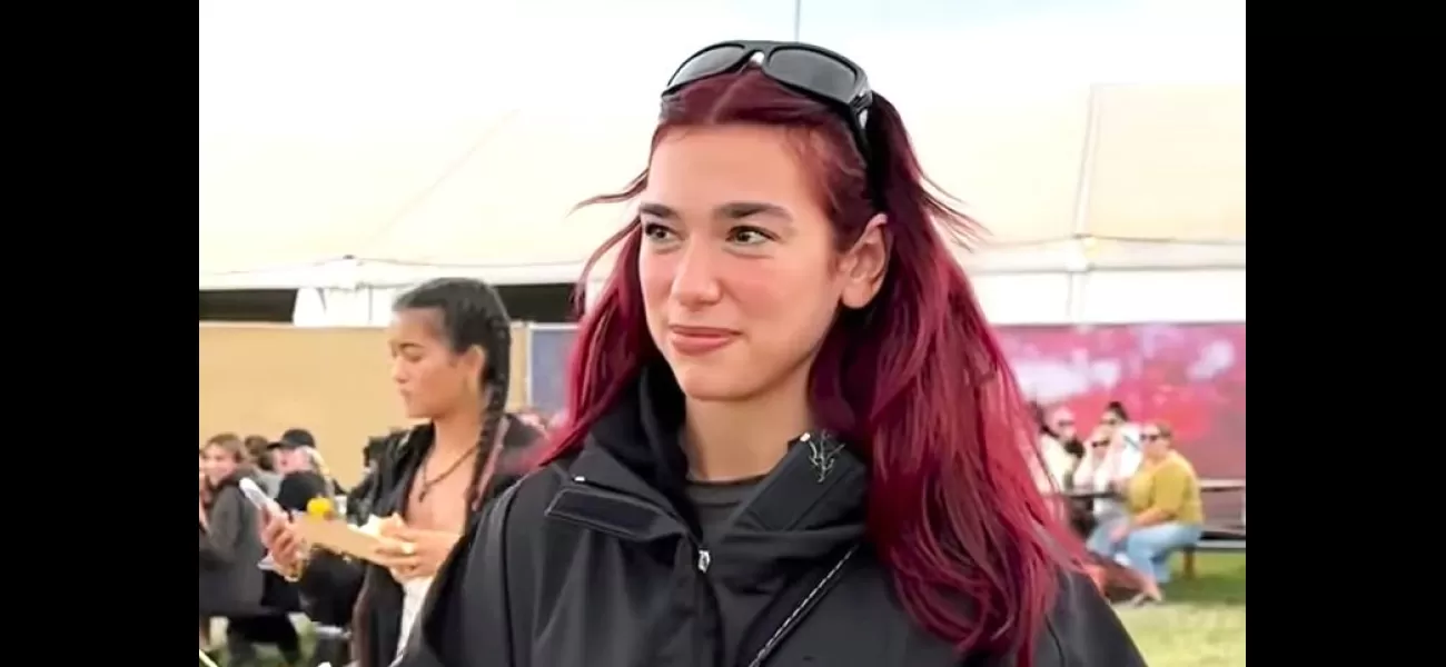 Dua Lipa relates to all women with her response to a Glastonbury busker.