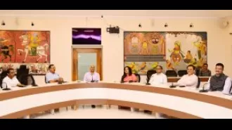 Manoj Ahuja urges government officials to implement the plans of the new administration.