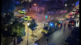 Two teenagers, 15 and 16 years old, were shot in Notting Hill.