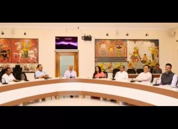 Manoj Ahuja urges government officials to implement the plans of the new administration.