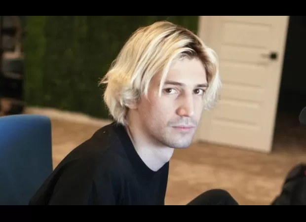 xQc says ads are necessary for streamers and shares how much he'd lose without them.