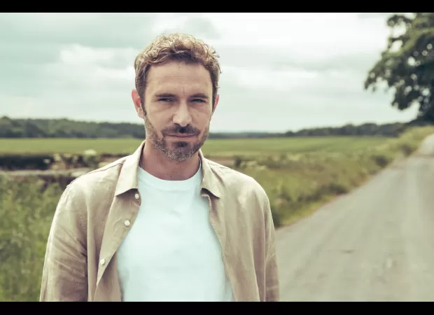 Emmerdale hires actor from Coronation Street death plot to join prominent family.