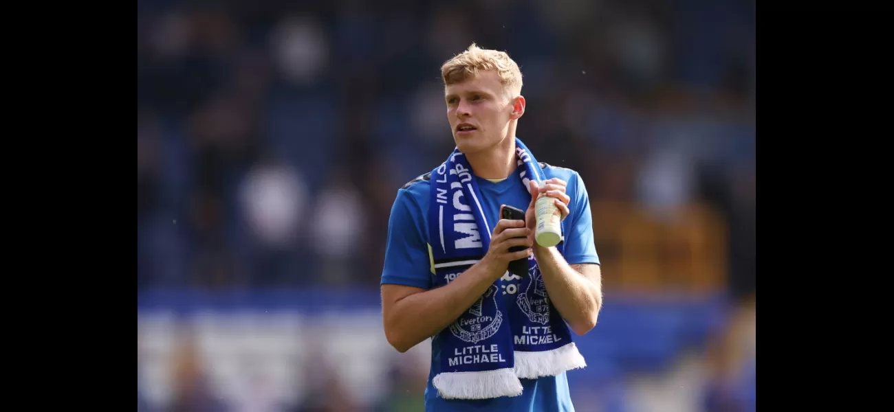 Jarrad Branthwaite will not be moving to Man Utd, while talks about signing Matthijs de Ligt are ongoing.