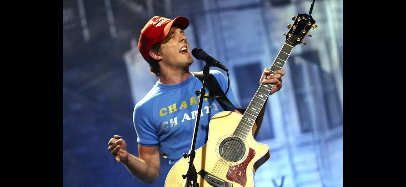 Former pop star from the 2000s discusses hiding his sexuality and not finding love yet.