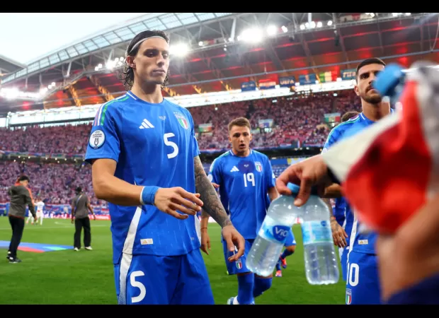 Italian footballer Riccardo Calafiori has decided against transferring to Arsenal, while Chelsea is reportedly considering making a bid for him.