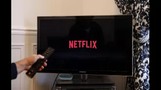 Netflix customers are angry and considering ending their subscriptions after receiving a major warning.