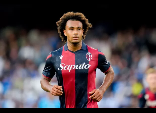 Zirkzee decides against Manchester United move following discussions with ten Hag.