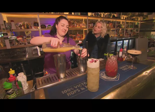 Young people are causing a rise in Australians reducing their alcohol consumption.