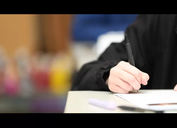 New study suggests that selective schooling does not have lasting advantages.