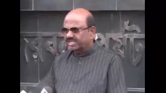 Two TMC MLAs take oath in Bengal, Governor's office says it's not in line with constitution.