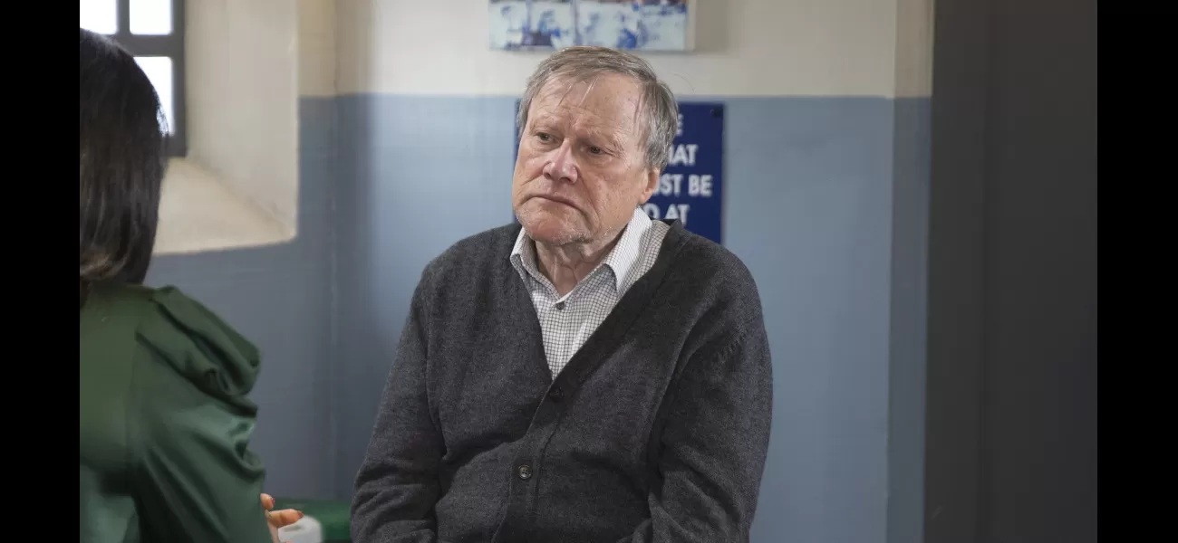 A new Coronation Street video shows a big surprise for Roy as he greets Lauren.