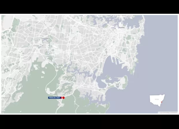 Person arrested for reportedly entering fast-food establishment with counterfeit firearm.