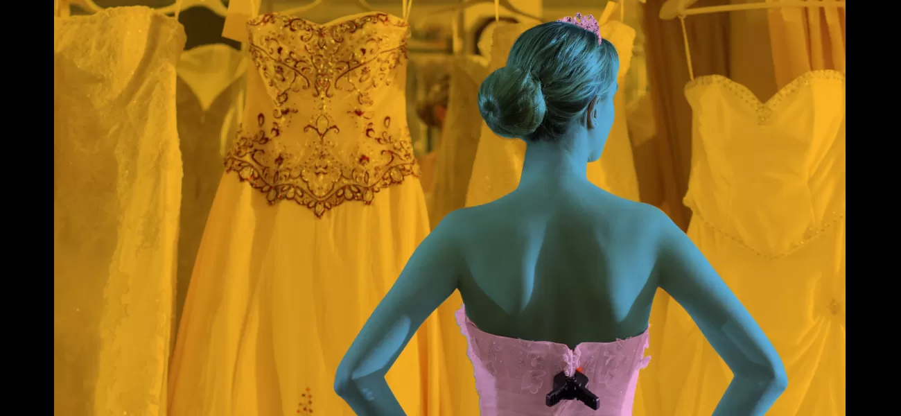 Wedding dress adored by all but not by bride.