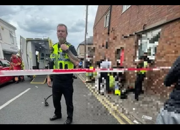 Man arrested for causing death with vehicle on sidewalk, injuring four.