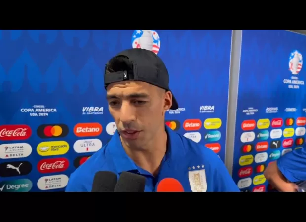 Suarez criticizes former Man United player following Uruguay's victory over Brazil in Copa America.