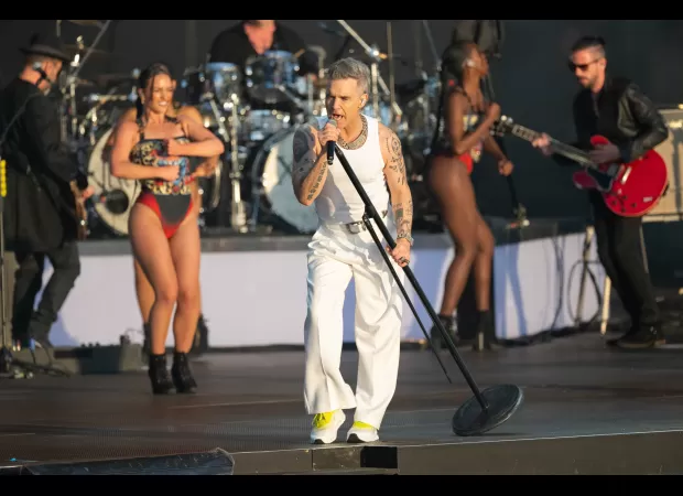 Robbie Williams wows at BST Hyde Park show, unexpected appearance by Danny Dyer.