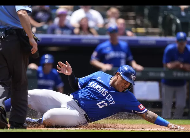 The Rockies struggled on both offense and in the bullpen, resulting in a loss to the Royals.