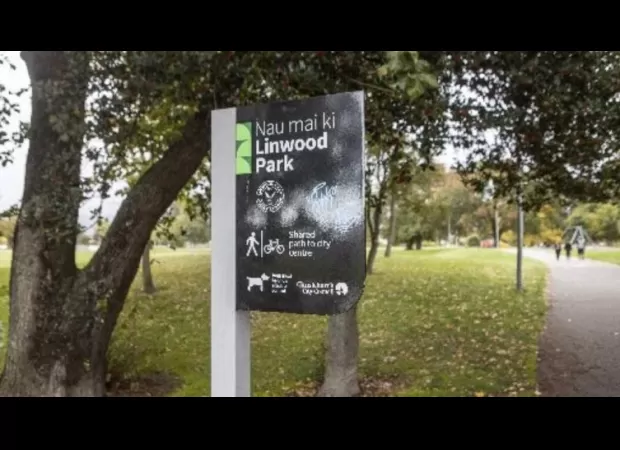 A father abandoned his son at a skate park and later fatally attacked a man who tried to assist the child.