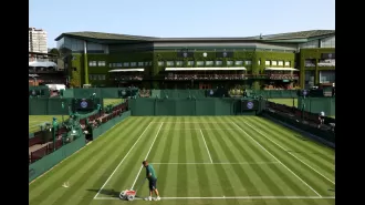 Wimbledon has multiple courts, as depicted on the iconic grounds map.