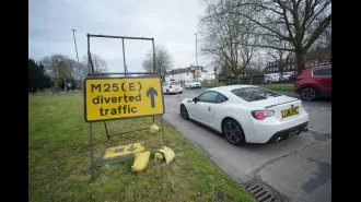 M25 closures and detours for the upcoming weekend are displayed on the map.
