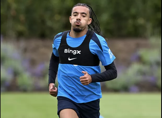 Chelsea player applauded for winning pre-season bleep test against teammates.