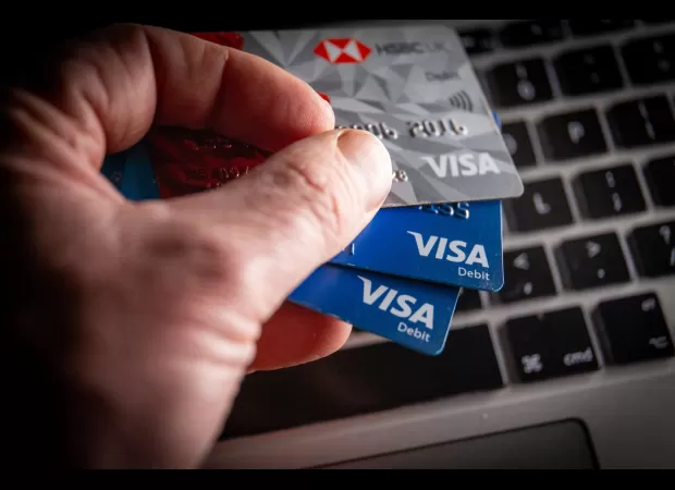 Visa having payment issues in UK.