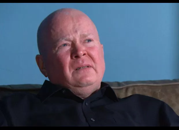 Old TV star cries on show and makes us feel sad