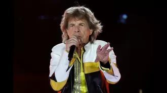 80-year-old Mick Jagger received a negative reaction from the crowd after making a daring comment during his performance.