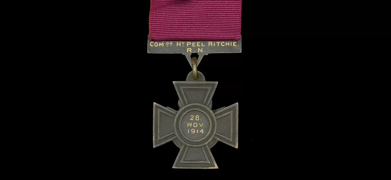 A rare Great War V.C. awarded to a Captain from Edinburgh is expected to fetch over £200,000 at auction.