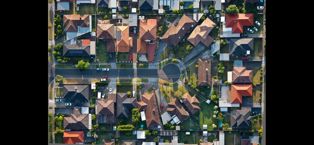 A recent report discovered nearly 100,000 empty houses in Melbourne.
